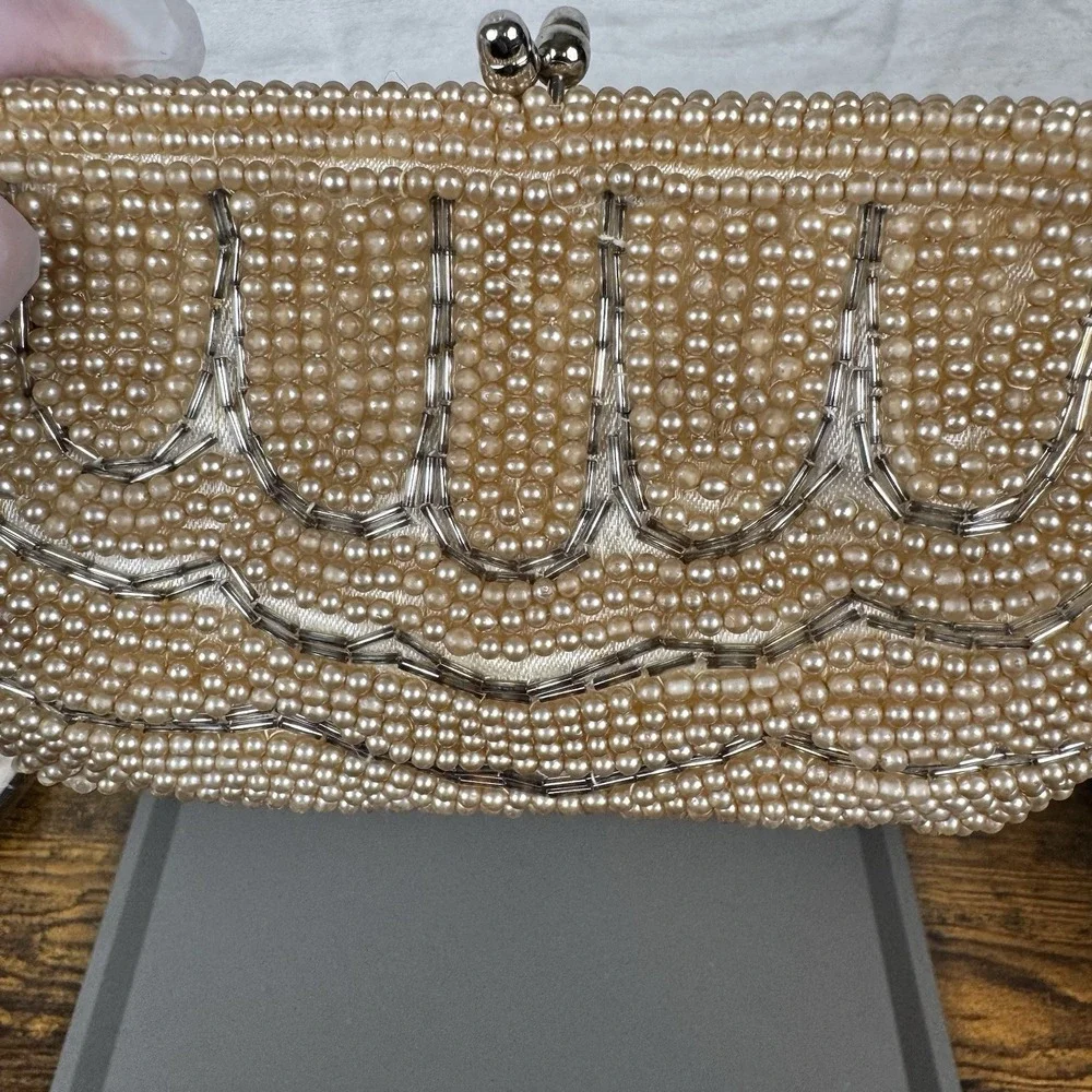 Vintage Beaded Kisslock Clutch‎ Made in Japan Pearl Glass Bead Evening Bag